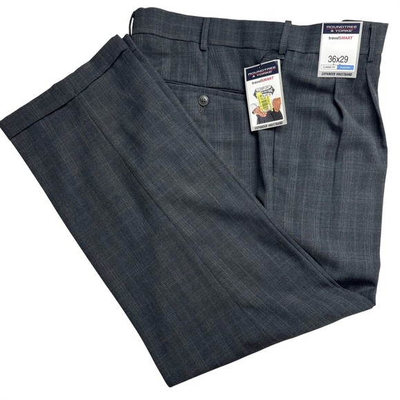 Roundtree & Yorke Other - Roundtree & Yorke Mens 36x29 Charcoal Gray Check Plaid Pleated Dress Pants
